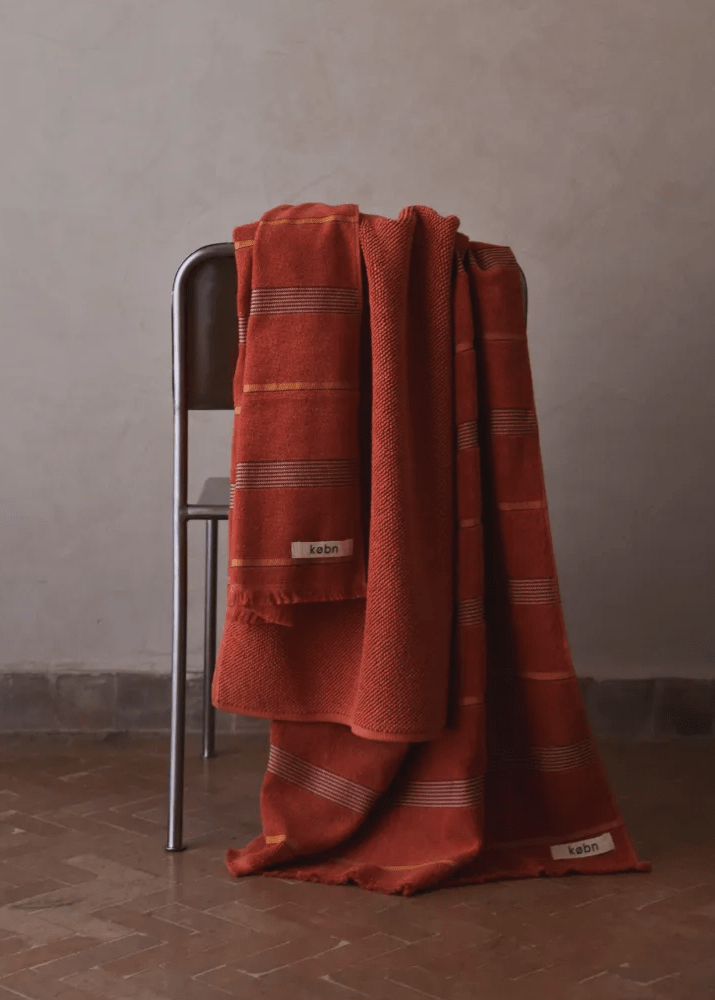 Kobn - Tamarillo Beach / Bath Towel