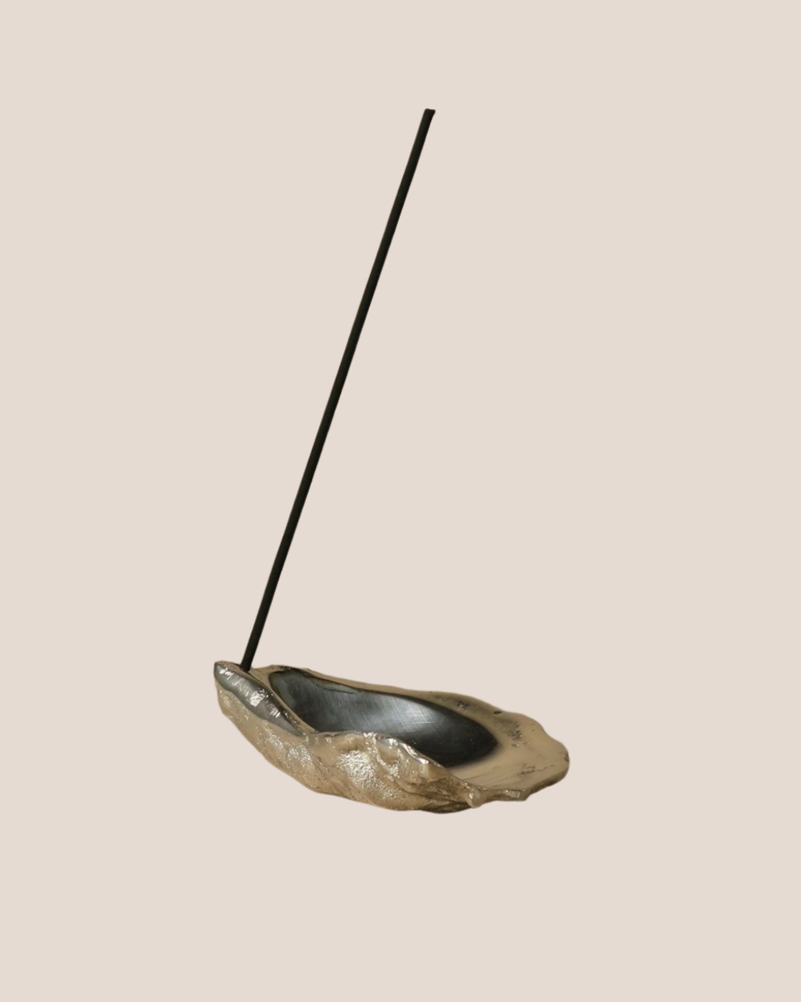 COREY ASHFORD - Oyster Incense Holder | Silver